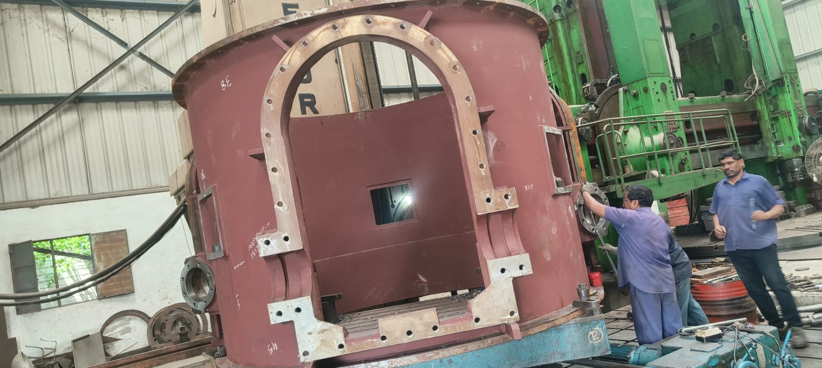 High-Capacity Surge Hopper